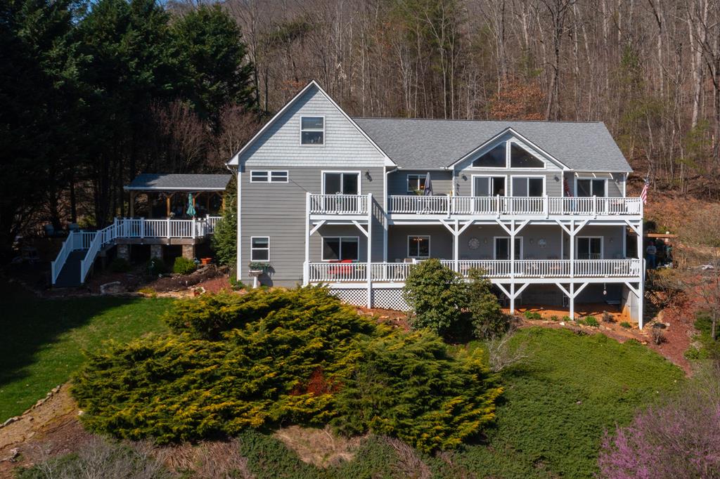 Ash Branch Cir, Hayesville, NC 28904