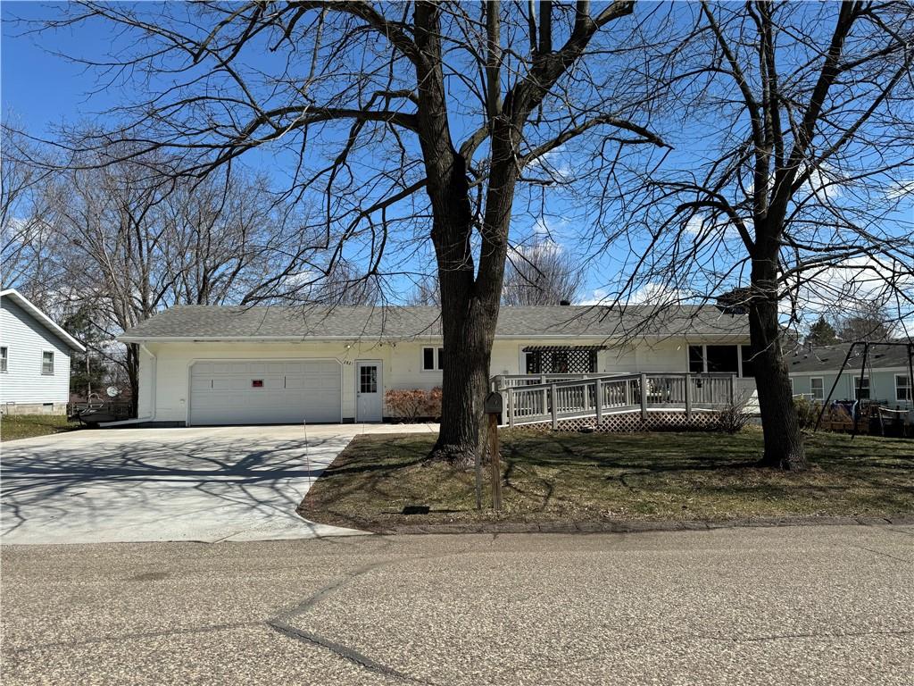 Beverly Hills Dr, Eau Claire, WI 54701