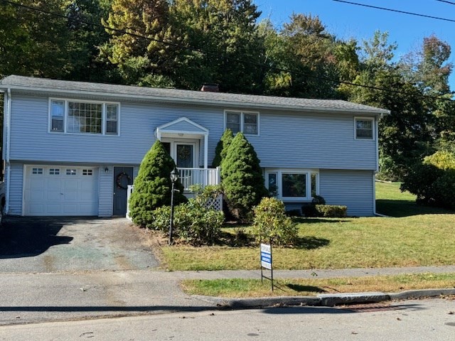 Venus Dr, Worcester, MA 01605