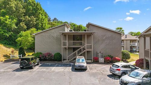 d10-140 Lake Concord Rd Ne, Concord, NC, 28025-2996 | Card Image