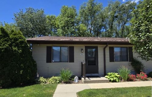 q-5246 Green Meadow Rd, Kalamazoo, MI, 49009-1262 | Card Image