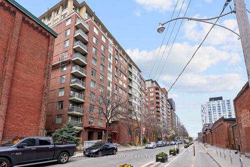ph13-70 Mill St, Toronto, ON, M5A4R1 | Card Image