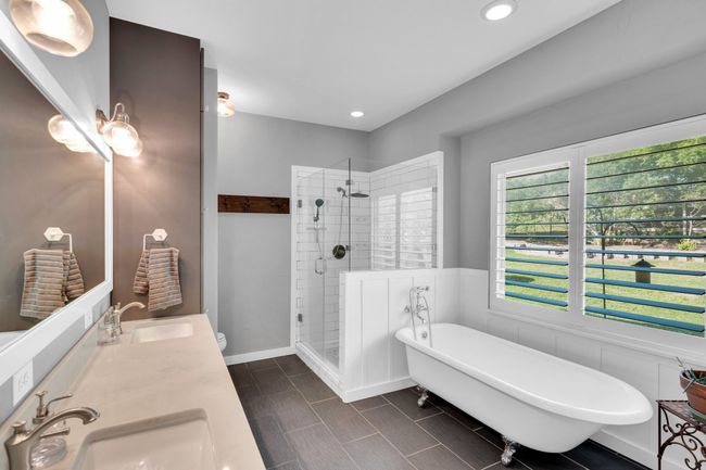 2831 Keri Ct, House other with 4 bedrooms, 3 bathrooms and null parking in Midlothian TX | Image 16