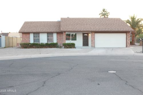 8806 N 105th Ln, Peoria, AZ, 85345-7318 | Card Image