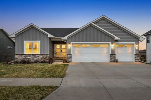 222 Sedona St, Iowa City, IA, 52246-8003 | Card Image