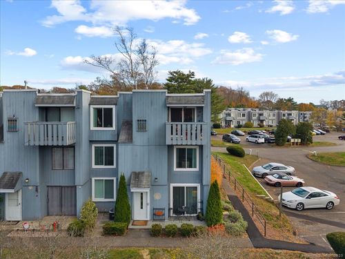 unit-a-8 Birch Ln, East Haven, CT, 06513-1914 | Card Image