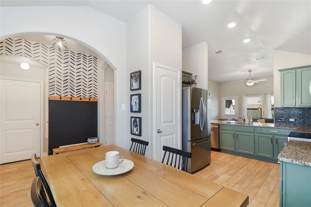 Brentlawn Dr, Fort Worth, TX 76179