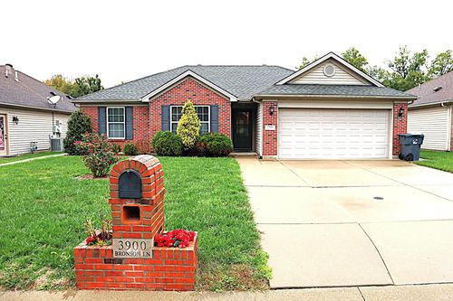 3900 Bronson Ln, Evansville, IN, 47711-7033 | Card Image