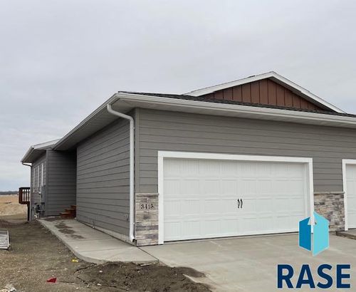 3415 S Heather Ave Avenue, Sioux Falls, SD, 57106 | Card Image