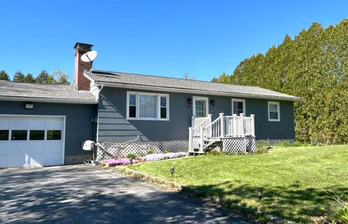 5 Swanage Ct, Middlebury, VT, 05753-1507 | Card Image
