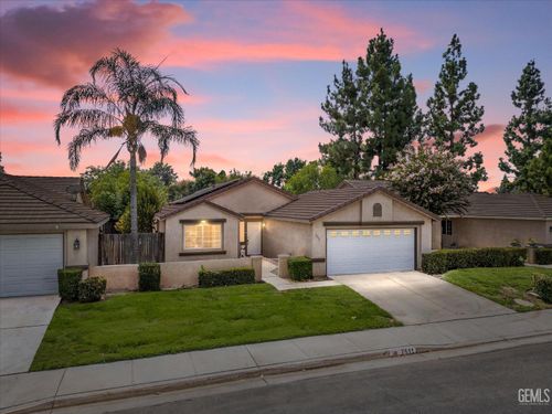 7511 Stone Breakers Ave, Bakersfield, CA, 93313-4373 | Card Image