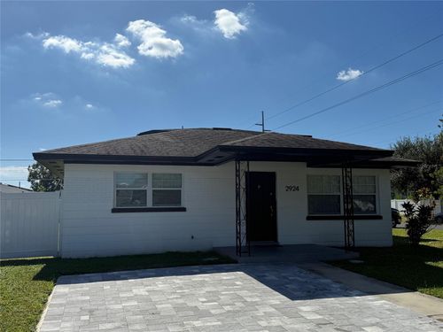 2924 W Braddock St, Tampa, FL, 33607-1250 | Card Image