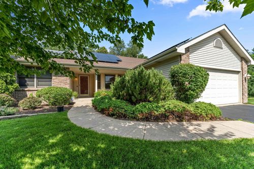 3636 Adler Ln, Rockford, IL, 61114-8067 | Card Image