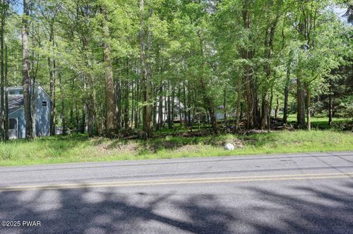 806 (29) Goose Pond Rd, Lake Ariel, PA, 18436-8707 | Card Image