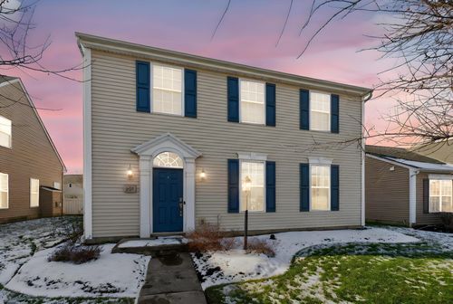 359 W Waterloo St, Canal Winchester, OH, 43110-1016 | Card Image