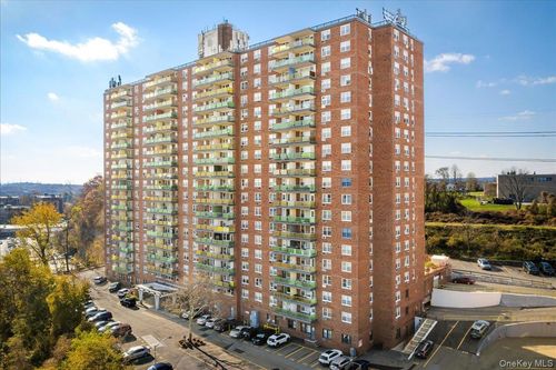 apt-4k-1841 Central Park Ave, Yonkers, NY, 10710-2943 | Card Image