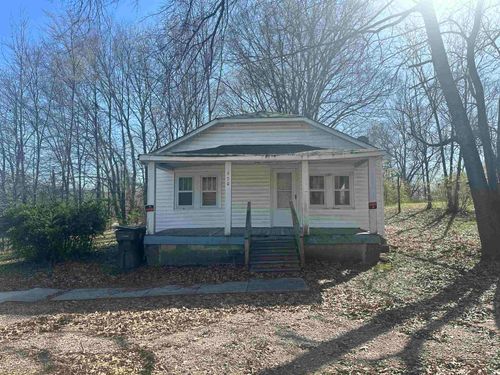 550 E Market St, Bolivar, TN, 38008-2142 | Card Image