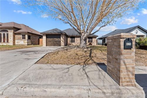 821 Thelma Drive, Edinburg, TX, 78539 | Card Image
