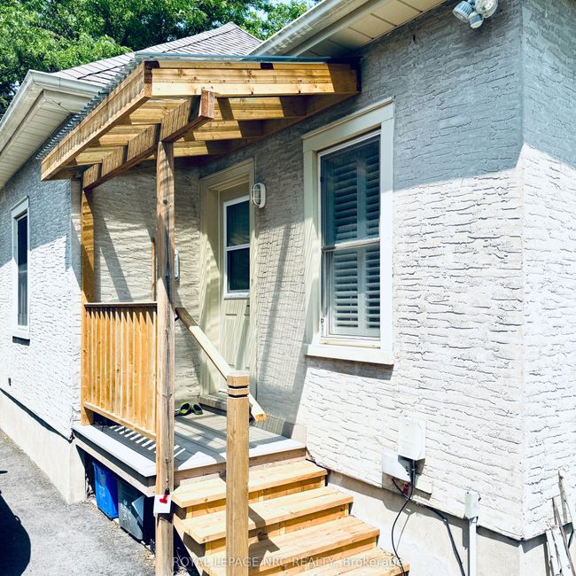 16 Mcghie St, House other with 3 bedrooms, 1 bathrooms and 4 parking in Saint Catharines ON | Image 7
