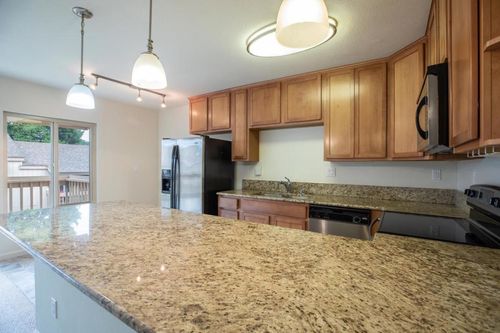 258-300 Glenwood Cir, Monterey, CA, 93940-6706 | Card Image