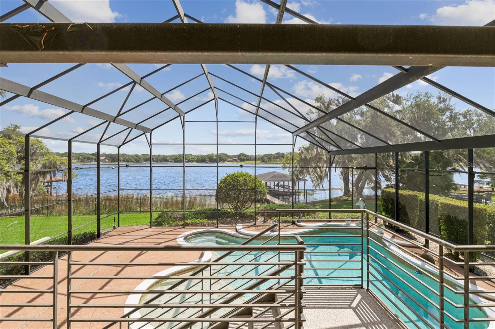 Residential in WINDERMERE 4