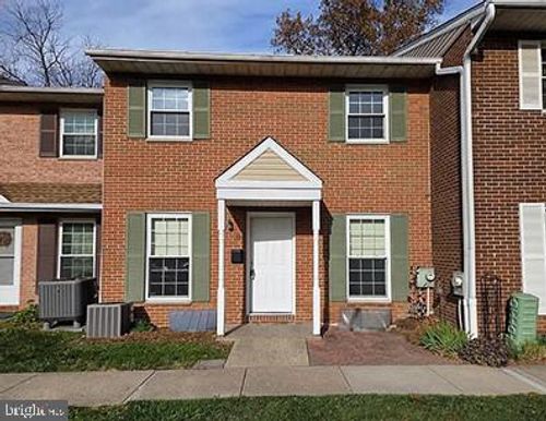 8 Zummo Way, NORRISTOWN, PA, 19401-3121 | Card Image