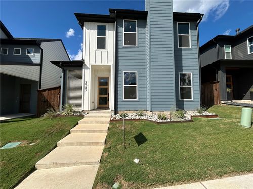 2237 Bird St, Fort Worth, TX, 76111-1303 | Card Image
