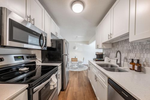 apt-b203-4371 Wilshire Blvd, Mound, MN, 55364-1933 | Card Image