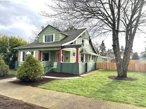 6804 Se Carlton St, Portland, OR, 97206-6515 | Card Image