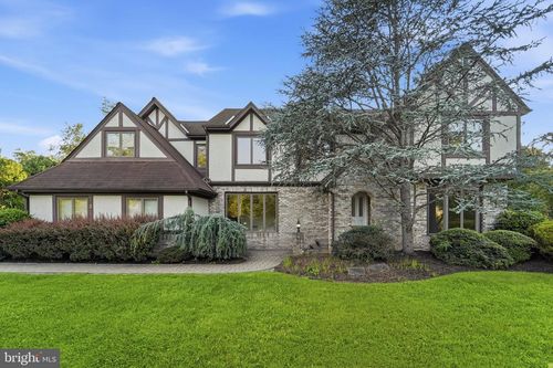 3 N Field Ct, Trenton, NJ, 08648-1075 | Card Image