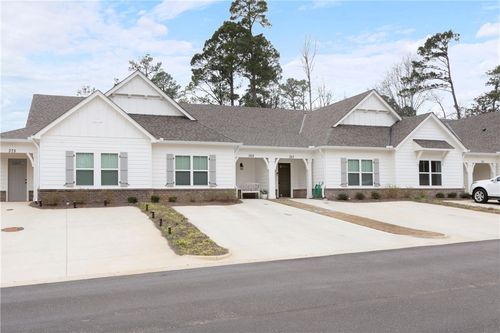 363 Morris Ave, OPELIKA, AL, 36801-2515 | Card Image
