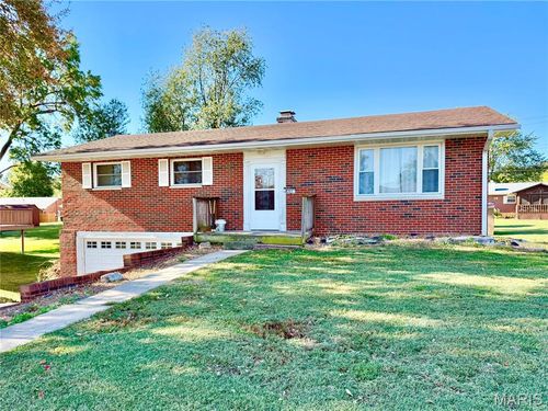 221 Summit Hill Dr, Wood River, IL, 62095-4066 | Card Image