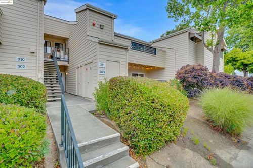 apt-303-1201 Glen Cove Pkwy, Vallejo, CA, 94591-7173 | Card Image