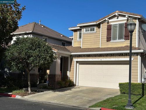 584 584 Silver Maple Drive, Hercules, CA, 94547 | Card Image