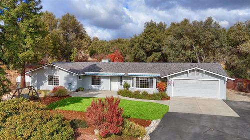 41840 Dillon Court, Ahwahnee, CA, 93601 | Card Image