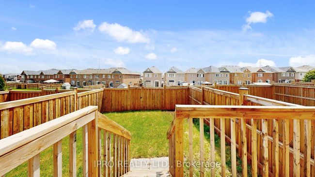 1145 Dragonfly Ave, House attached with 3 bedrooms, 3 bathrooms and 1 parking in Pickering ON | Image 45