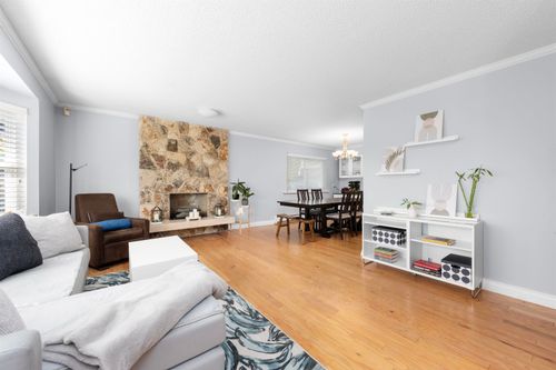8909 Aspen Pl, Burnaby, BC, V3N4P3 | Card Image