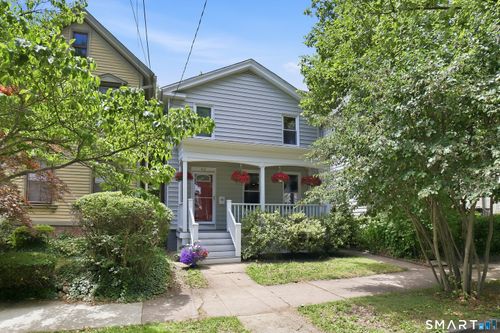 82 Bishop St, New Haven, CT, 06511-3932 | Card Image