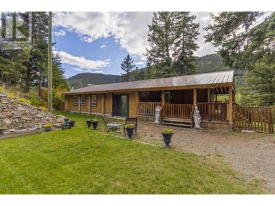 9653 Tranquille Criss Creek Rd, House other with 3 bedrooms, 1 bathrooms and 2 parking in Savona BC | Image 3