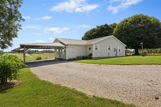 2108 Duncan Rd, Home with 3 bedrooms, 3 bathrooms and null parking in Fountain Run KY | Image 14