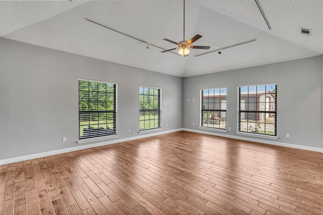 2310 N Walnut Grove Rd, House other with 4 bedrooms, 4 bathrooms and null parking in Midlothian TX | Image 15
