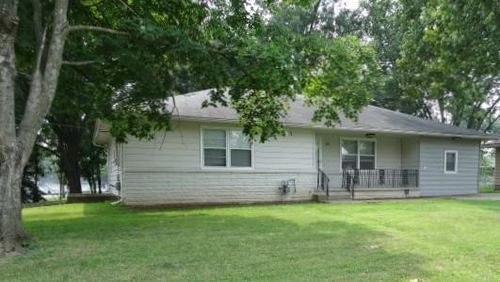 605 W Vine St, Butler, MO, 64730-1842 | Card Image