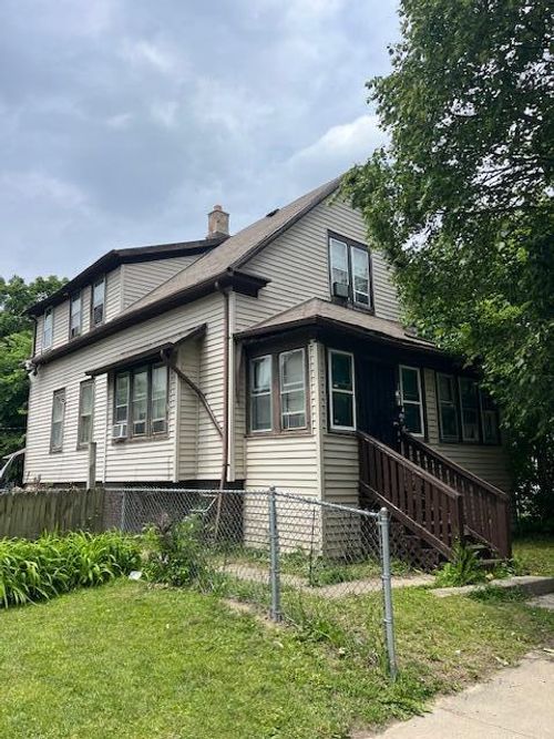 2939 N 22nd St, Milwaukee, WI, 53206-1644 | Card Image