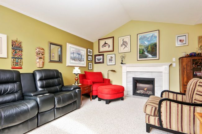 454 Naismith Avenue, House other with 3 bedrooms, 3 bathrooms and 8 parking in Harrison Hot Springs BC | Image 5