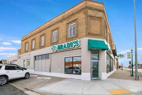 305 Shoshone St S, Twin Falls, ID, 83301-6002 | Card Image