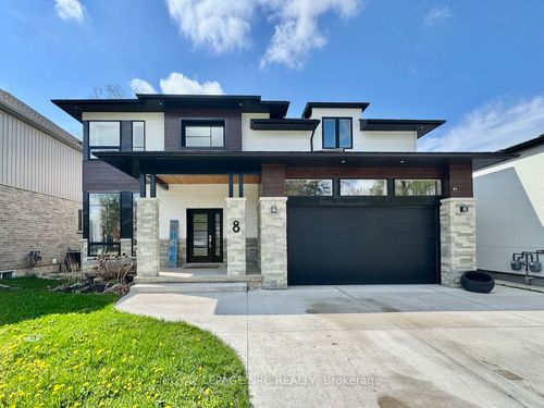 8 Hilda St, Welland, ON, L3C0H3 | Card Image