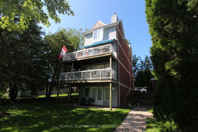 26 - 48 Ontario St S, Condo with 2 bedrooms, 2 bathrooms and 1 parking in Grand Bend ON | Image 4