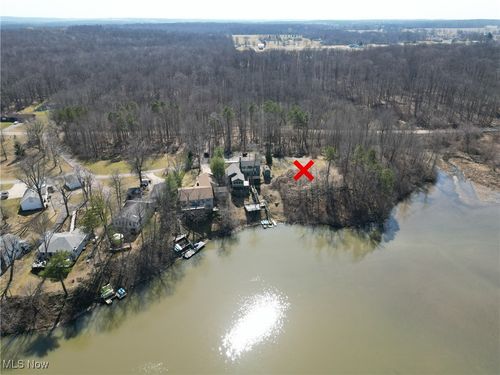 11276 Diehl Lake Dr, Berlin Center, OH, 44401 | Card Image