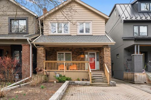 126 Pinewood Avenue, York, ON, M6C2V3 | Card Image