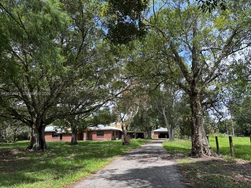 375 County Road 720, Clewiston, FL, 33440-8967 | Card Image